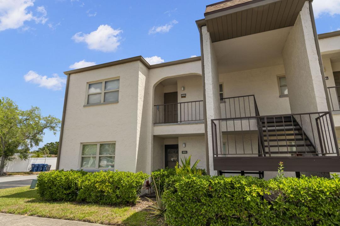 7701 Starkey Rd. #332, Seminole, Florida 33777