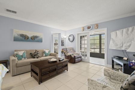 7701 Starkey Rd. #332, Seminole, Florida 33777