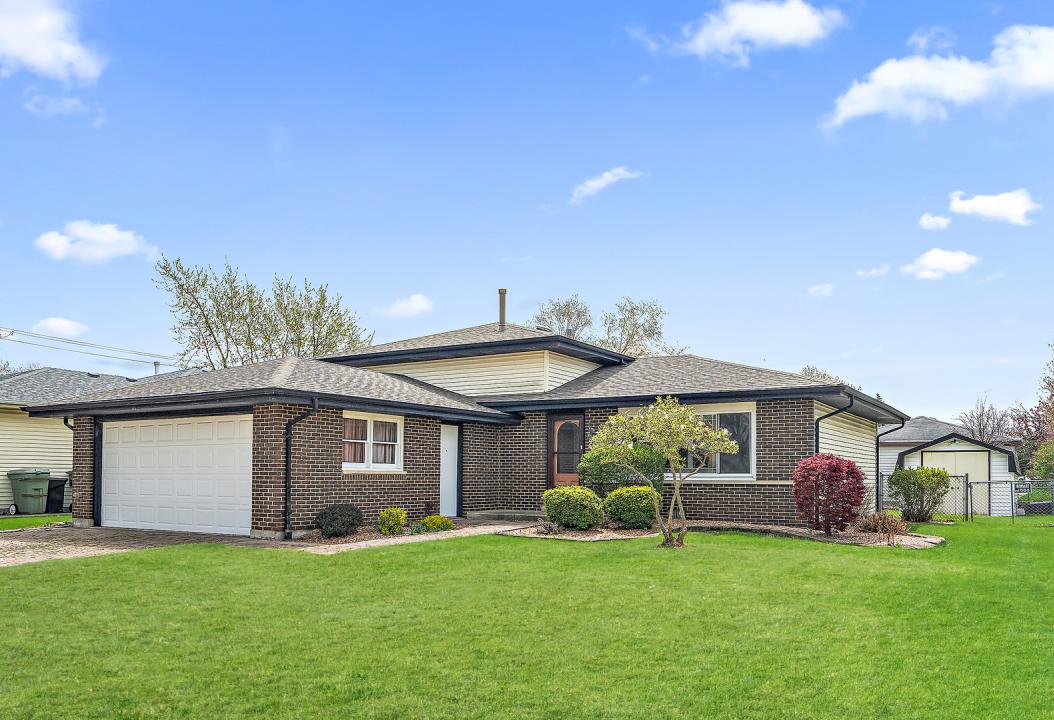 6407 182nd Street, Tinley Park, Illinois 60477