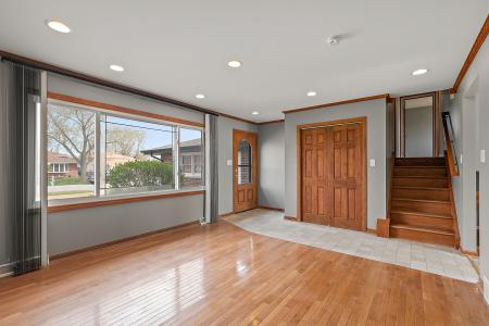 6407 182nd Street, Tinley Park, Illinois 60477