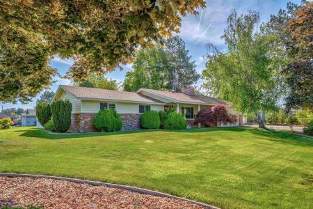 2234 Greenbrook Blvd, Richland, Washington 99352