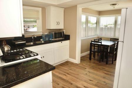321 N Orange Avenue, Exeter, Californie 93221, États-Unis