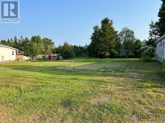 77 TOGO ST, Blind River, Ontario P0B 1B0, CANADÁ