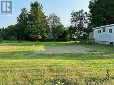 77 TOGO ST, Blind River, Ontario P0B 1B0, CANADÁ