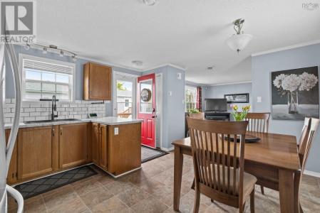 68 BUMPY LANE, Lake Echo, Nova Scotia B3E 1B8, Canada