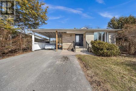 893 DOUGLAS AVENUE, Pickering (bay Ridges), 安大略省 L1W 1N7, 加拿大