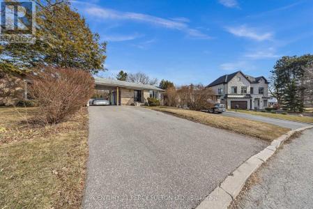893 DOUGLAS AVENUE, Pickering (bay Ridges), 安大略省 L1W 1N7, 加拿大