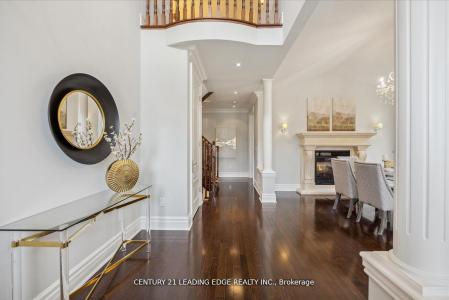 64 MILES HILL CRESCENT, Richmond Hill, Ontario L4E 4Y9, Canada