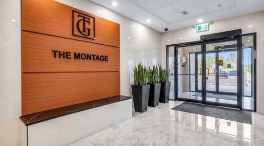4785 WALKER ROAD, Windsor, Ontario N9G 0E3, Canada