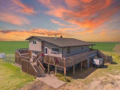 193046 RANGE ROAD 245, Rural Vulcan County, Alberta T0L 1P0, Canada