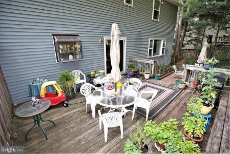22 Woodgate Drive, Monmouth Junction, New Jersey 08852, États-Unis