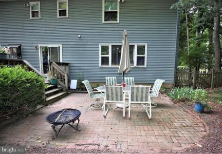 22 Woodgate Drive, Monmouth Junction, New Jersey 08852, États-Unis