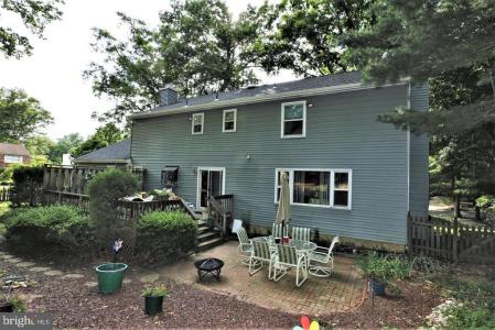 22 Woodgate Drive, Monmouth Junction, New Jersey 08852, États-Unis