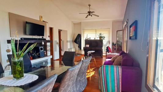 Cerro Payun 900, Villa Allende, Cordoba 5000, Argentina