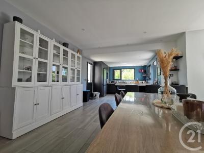 Epernon, Centro – Val De Loira 28230, Francia