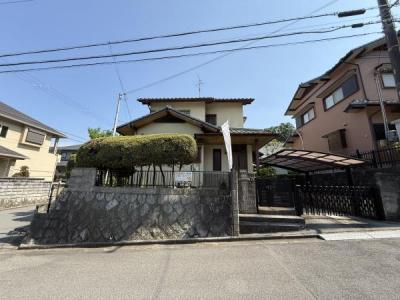 帝塚山３丁目, 奈良市, Nara 631-0062, Japan