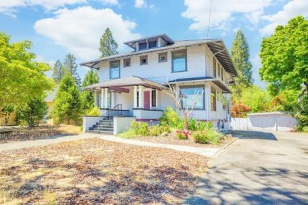 746 NW 6TH Street, Grants Pass, Oregon 97526, USA