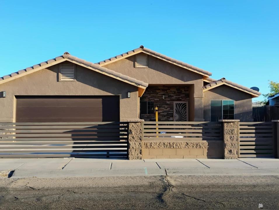 1445 E SAN LUIS LN, San Luis, Arizona 85349