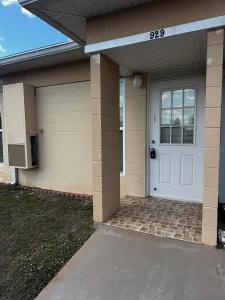 929 CLUB CIRCLE, LAKESHORE, Florida 33854, Amerika Birleşik Devletleri