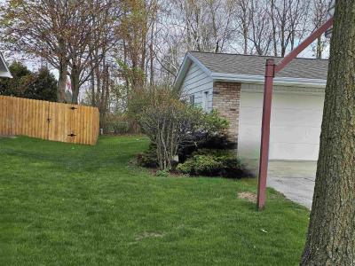 1720 Kaczmarek, Essexville, Michigan 48732-9721, USA