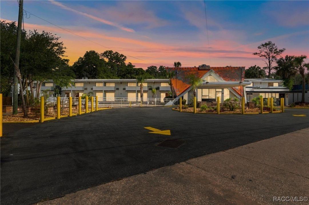 5565 E Silver Springs Boulevard, Silver Springs, Florida 34488, Estados Unidos