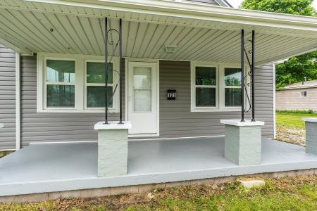121 Oak Street, Berea, Kentucky 40403, HOA KỲ
