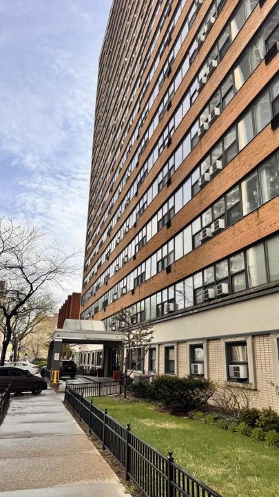 6030 N Sheridan Road 1708, Chicago, Illinois 60660