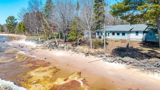 3576 Gay Lac La Belle, Lake Linden, 密西根州 49945, 美國