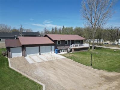 31 AUGUSTA DRIVE, Killarney, Manitoba R0K 1G0, Canada