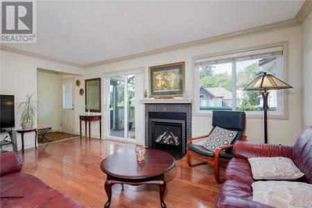 108 ALDERSMITH PLACE, View Royal, Британская Колумбия V9A 7M8, Канада