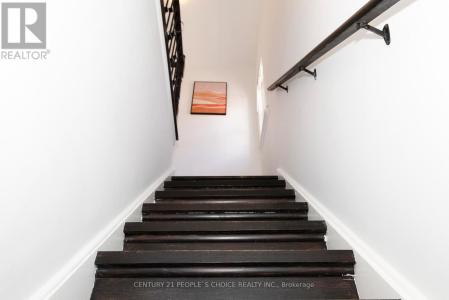 844A DANFORTH ROAD, Toronto (kennedy Park), Ontario M1K 1H5, Canadá