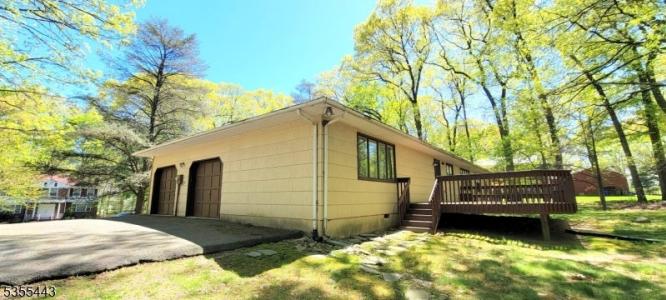 8 De Hart Rd, Parsippany-troy Hills Twp., NJ 07054, USA
