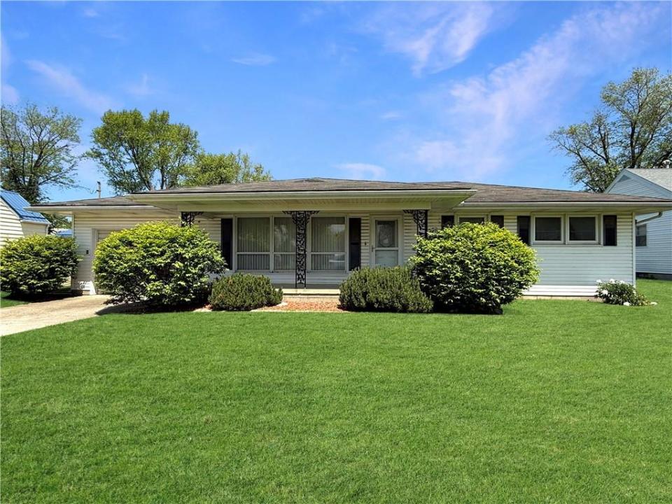 408 E Adams Ave, Casey, Illinois 62420, États-Unis