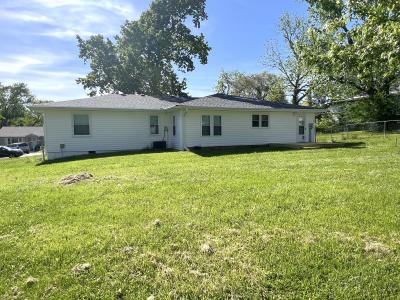 724 Emma St, Trenton, מיזורי 64683, ארצות הברית של אמריקה