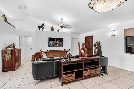 9 Bass Ave, Key Largo, Florida 33037