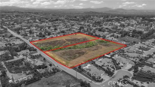 3 Moss Road, Riverside, California 92508