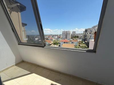 Plazh Rrota e Kuqe, Durrës, アルバニア