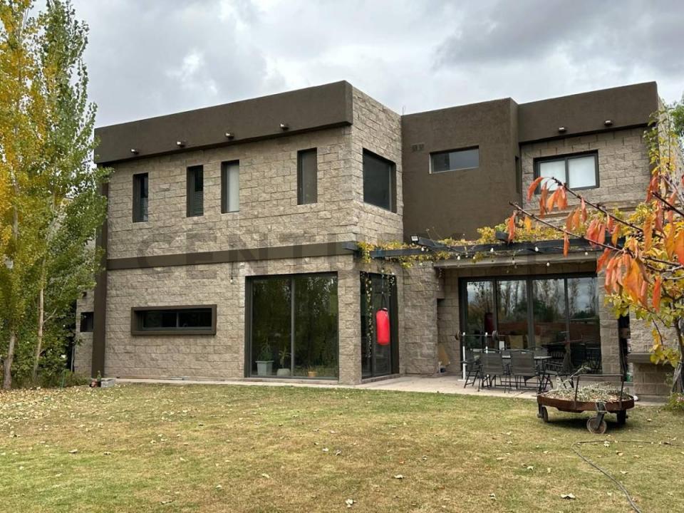 ARAOZ 2399, Luján De Cuyo, 門多薩 00001, 阿根廷