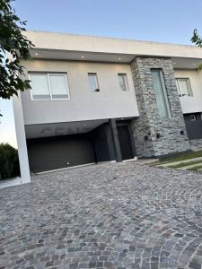 63 2260, Berazategui, GBA Sur 1, Argentina