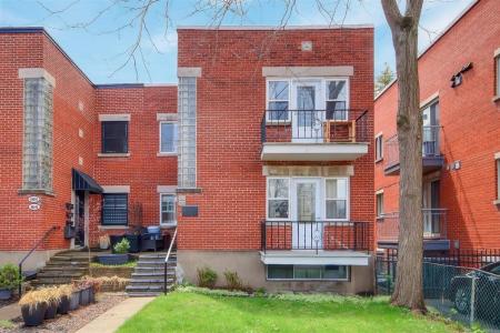 10248-10250 Av. Péloquin, Montréal (Ahuntsic-Cartierville), Quebec H2C 2J8, Canada