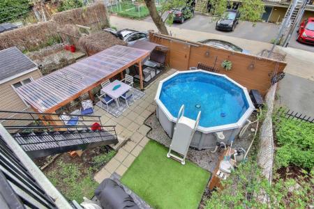 10248-10250 Av. Péloquin, Montréal (Ahuntsic-Cartierville), Quebec H2C 2J8, Canada
