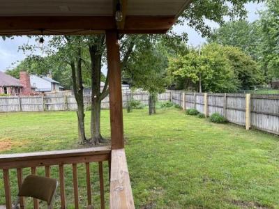 1663 South Hudson Avenue, Aurora, Missouri 65605, USA