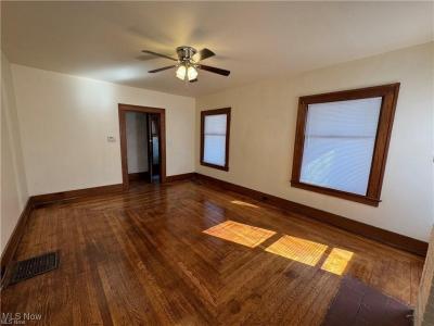 151 Bonnie Brae Avenue NE, Warren, オハイオ 44483, アメリカ合衆国