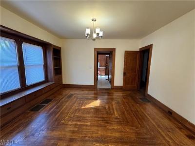 151 Bonnie Brae Avenue NE, Warren, オハイオ 44483, アメリカ合衆国