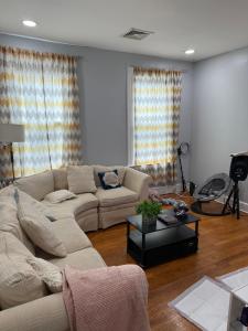 2076-2078 Seaview Avenue, Bridgeport, Коннектикут 06610, Соединенные Штаты