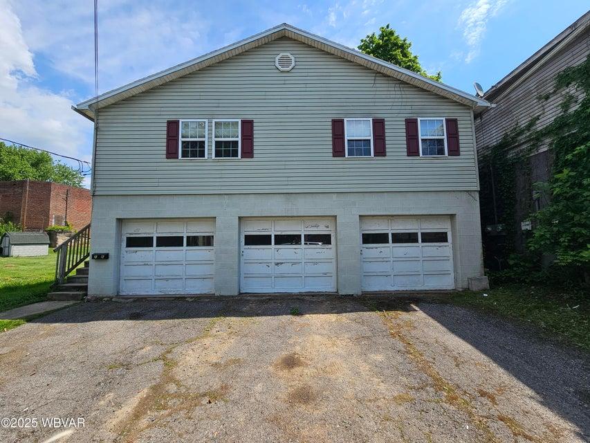 16 Brook Street, Montgomery, 宾夕法尼亚州 17752, 美国