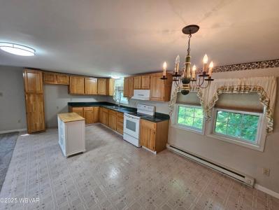 16 Brook Street, Montgomery, 宾夕法尼亚州 17752, 美国