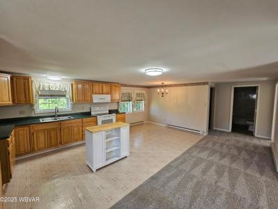 16 Brook Street, Montgomery, 宾夕法尼亚州 17752, 美国