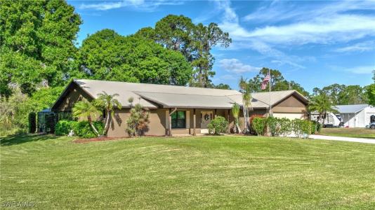 311 Hamilton Avenue, Lehigh Acres, פלורידה 33936, ארצות הברית של אמריקה 
