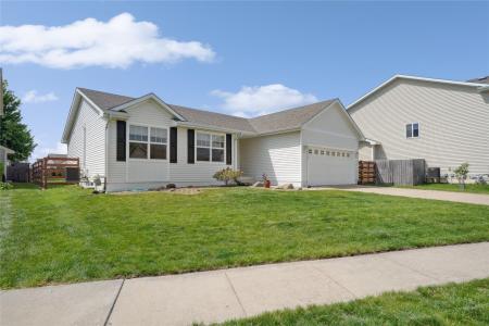 9372 Fairview Drive, West Des Moines, أيوا 50266, الولايات المتحدة